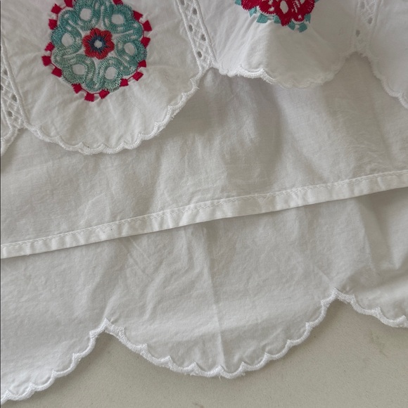 J. Crew White Blouse with Pink and Blue Floral Embroidery Size: M NWOT ✨ - Picture 6 of 8